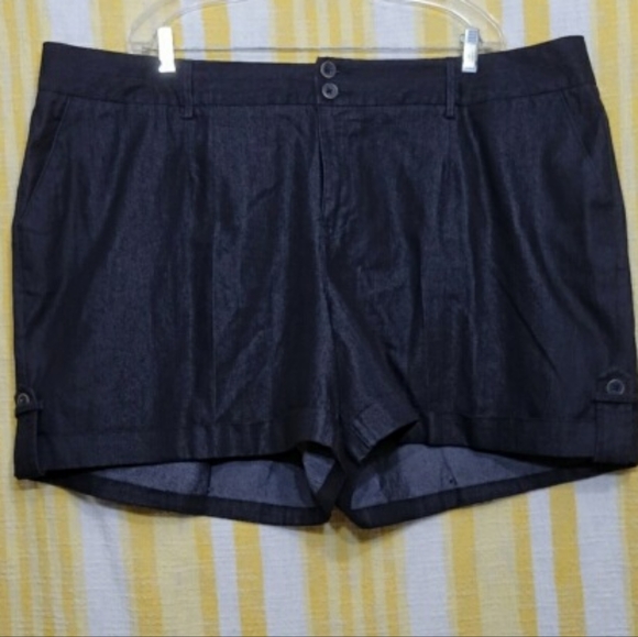 Cato Women's Blue Drew Fit Cuffed Stretch Pleated Denim Shorts size 28W - Picture 2 of 8